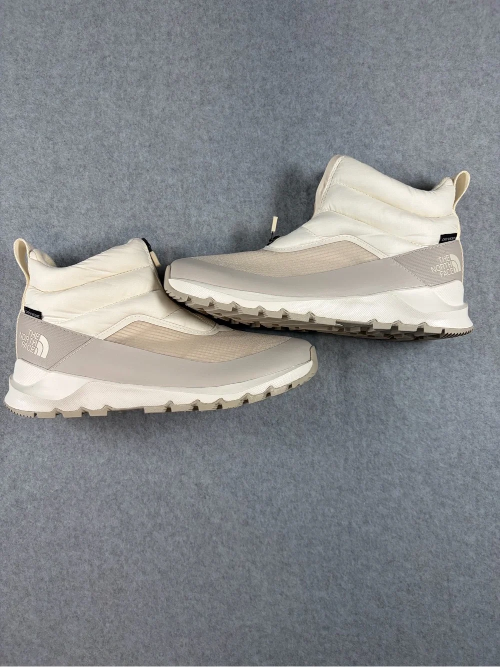 The North Face Women's Cream & Tan Quilted Winter Zip Boots